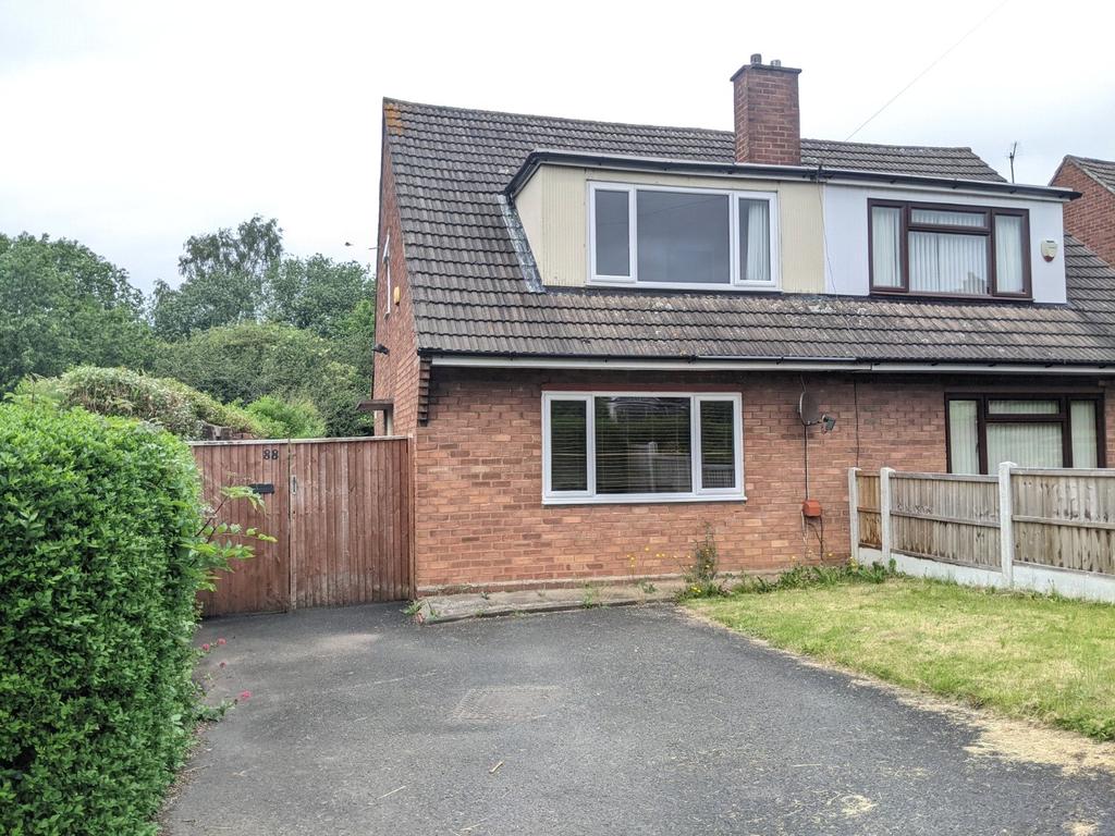 Wedgewood Crescent Ketley Telford 3 Bed Semi Detached House £150 000