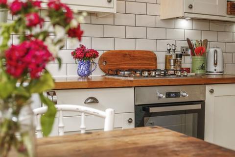 76 Palace Road, Bromley, BR1 3JX