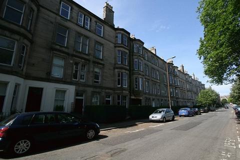 3 bedroom flat to rent, Montgomery Street, Edinburgh