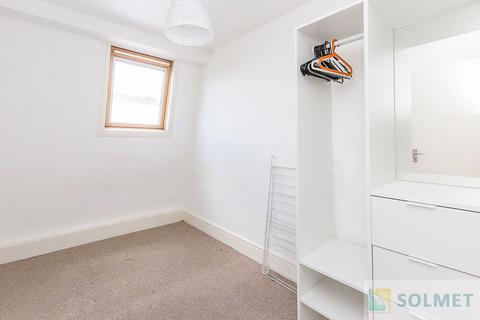 2 bedroom flat to rent, Colville Terrace, London W11