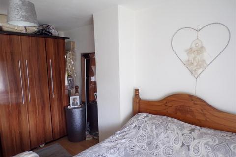 23 Brynllywarch, Maesteg, CF34 9NB