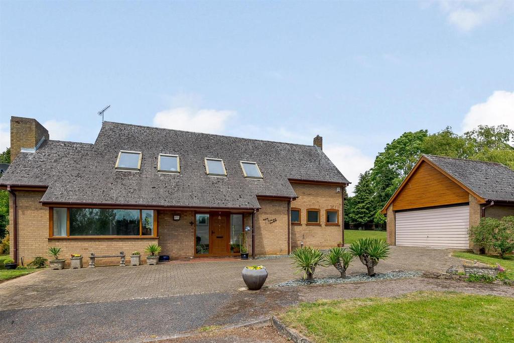 Donovan Court, Weston Favell, Northampton 4 bed detached house for sale