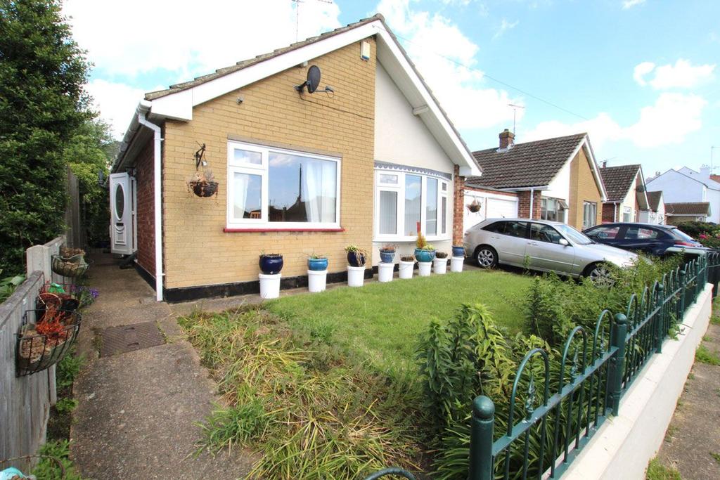 Sandown Drive, Herne Bay 2 bed bungalow £325,000