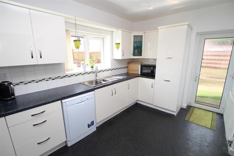 21 Ashbourne Crescent, Bradford, BD2 4AR