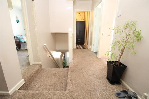 21 Ashbourne Crescent, Bradford, BD2 4AR