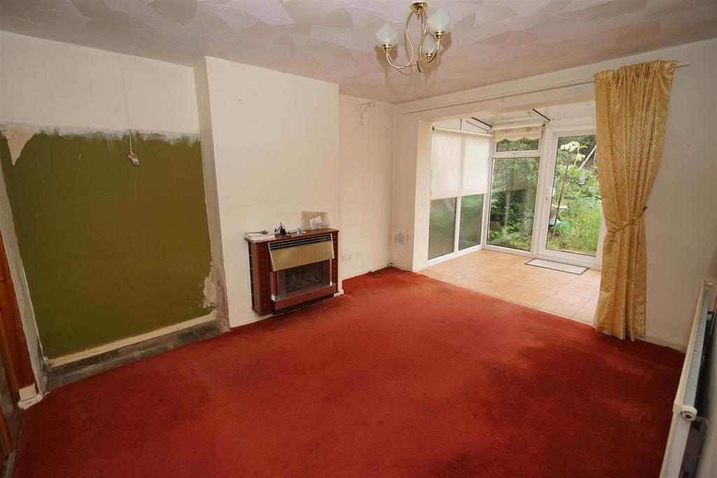 Taywood Road, Hunger Hill, Bolton 3 bed semidetached house £145,000