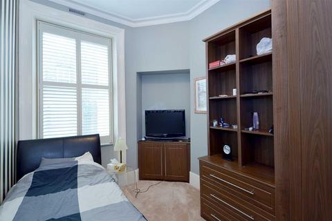 5 bedroom flat for sale - Hyde Park Mansions, Cabbel Street, NW1