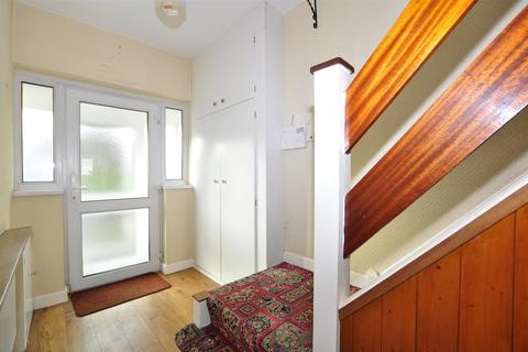 16 Brennand Road, Oldbury, B68 0SB