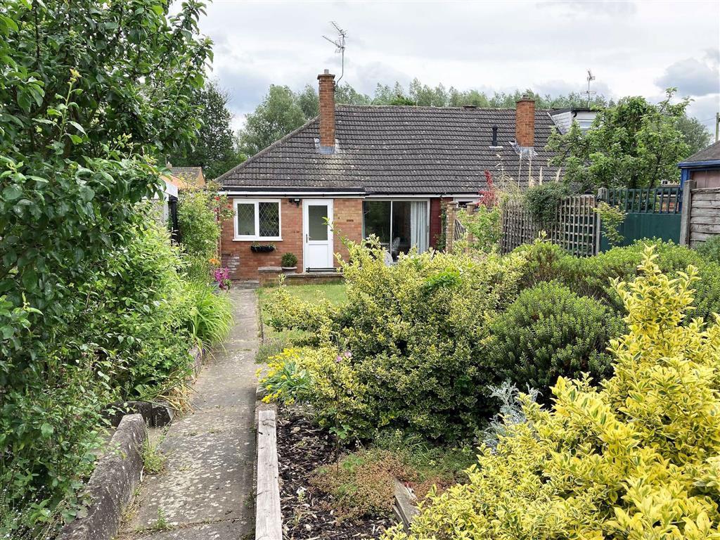Brook View, Hitchin, SG4 2 bed semidetached bungalow £440,000