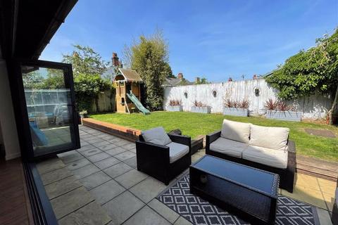 1 Acre Piece, Hitchin, SG4 9HJ