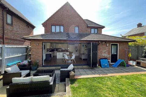 1 Acre Piece, Hitchin, SG4 9HJ