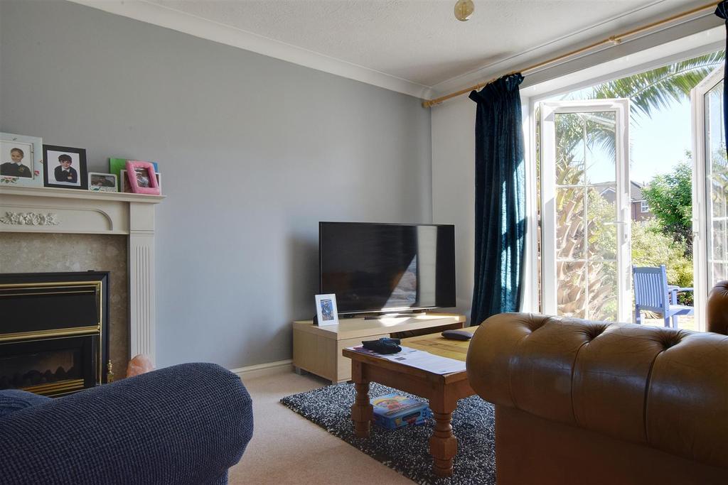 Ellis Close, Hastings 4 bed detached house £450,000
