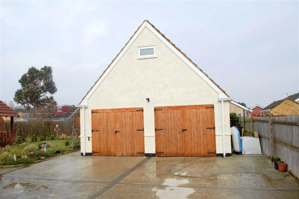 North Sea Lane, Cleethorpes, North East Lincolnshire 4 bed detached