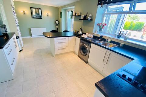 17 Browning Avenue, Warwick, CV34 6JQ