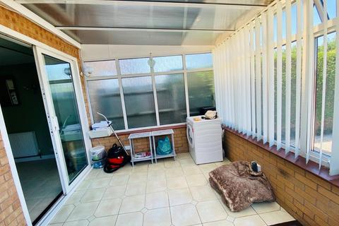 17 Browning Avenue, Warwick, CV34 6JQ