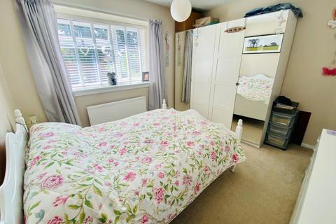 17 Browning Avenue, Warwick, CV34 6JQ