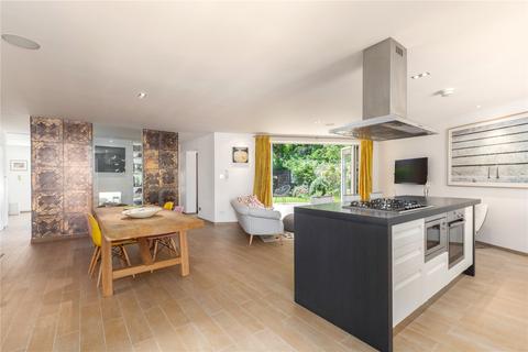 25 Chester Road, London, SW19 4TS