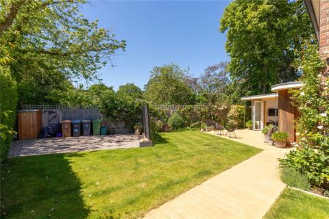 25 Chester Road, London, SW19 4TS
