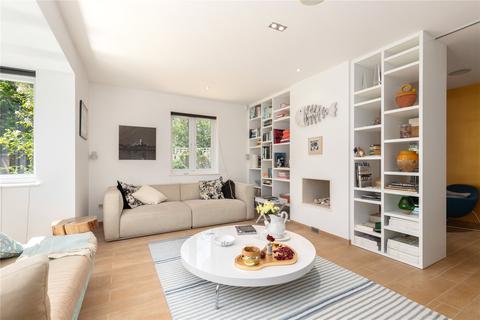 25 Chester Road, London, SW19 4TS