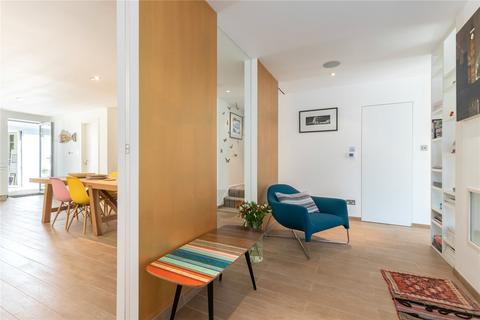 25 Chester Road, London, SW19 4TS