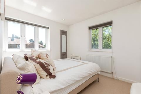25 Chester Road, London, SW19 4TS