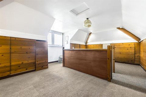 8 Dennyview Road, Abbots Leigh, Bristol, BS8 3RB