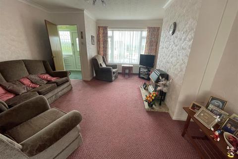 14 Brynmorlais, Bryn, Llanelli, SA14 8QJ