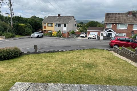 14 Brynmorlais, Bryn, Llanelli, SA14 8QJ