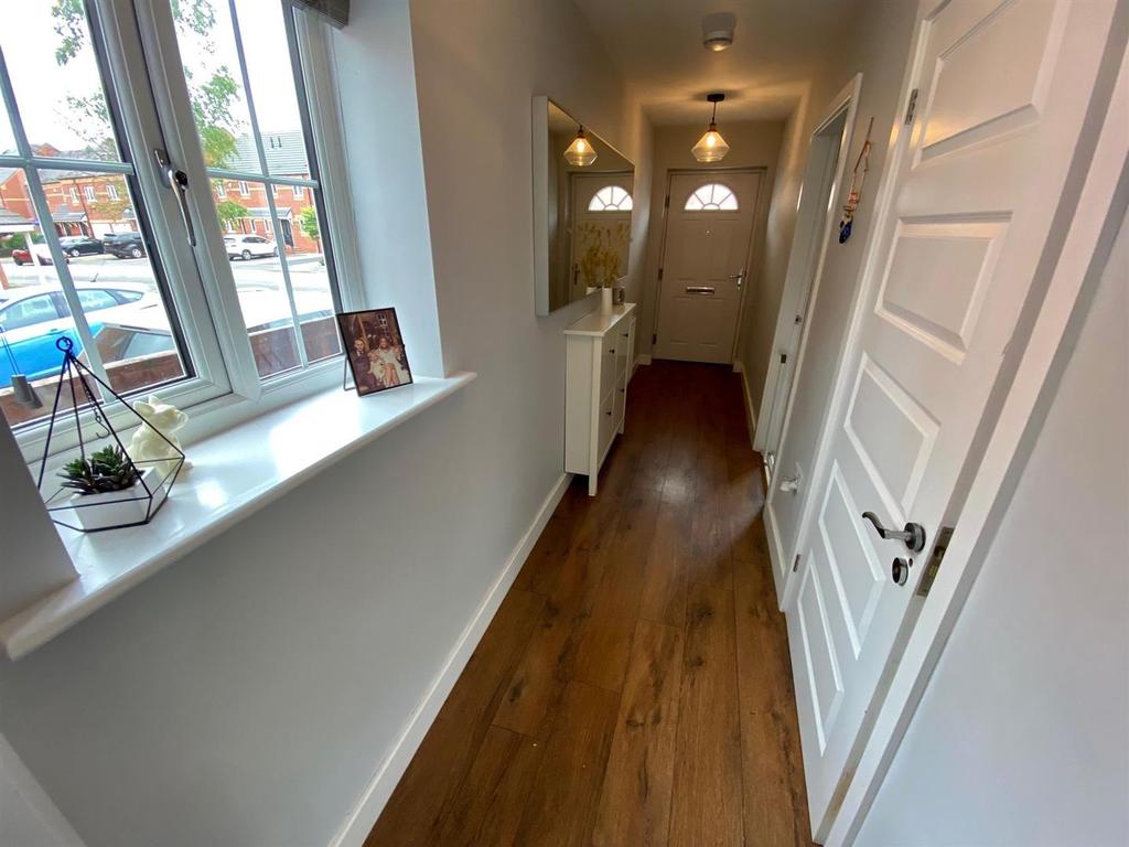 Regent Street, Sandiacre, Nottingham 3 bed townhouse £210,000