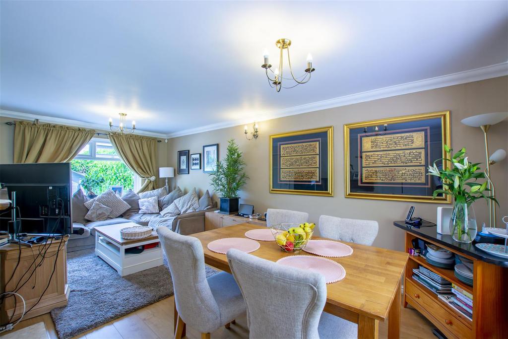 Living/Dining Room