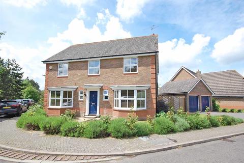 4 Alverton Close, Great Notley, Braintree, CM77 7XU