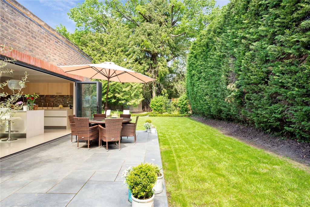 Kitchen Terrace