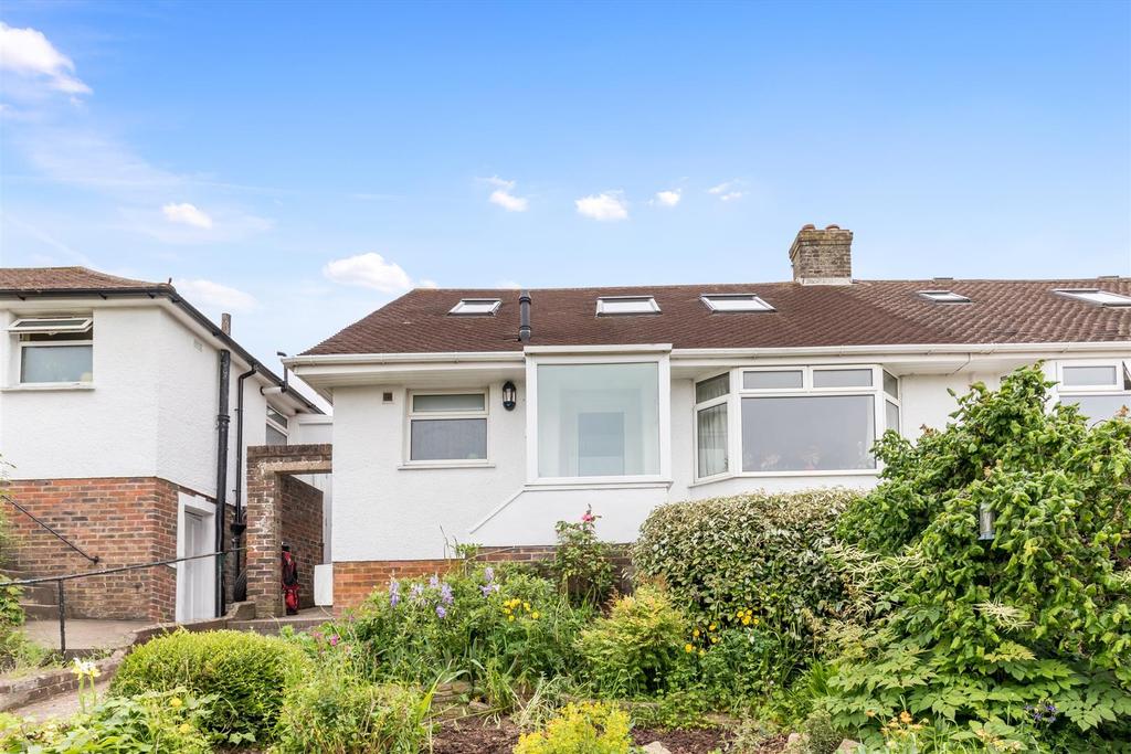Westfield Crescent, Brighton 3 bed semidetached bungalow £450,000