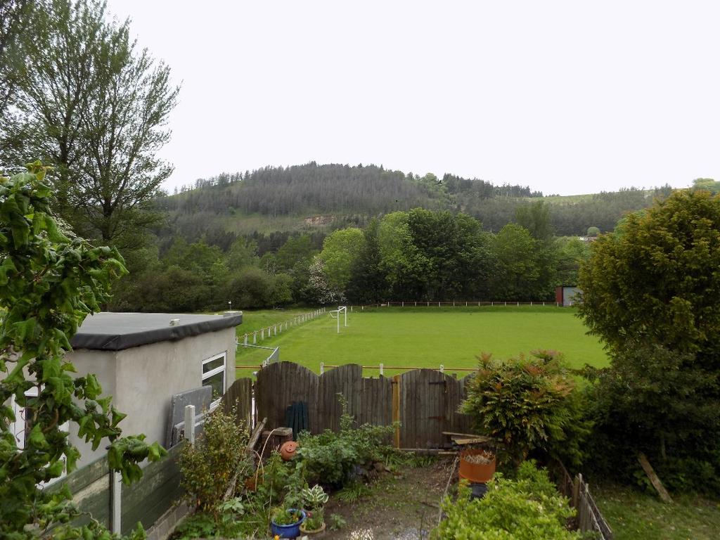 Rices Houses, Cwmtillery, Abertillery. NP13 1JR. 3 bed terraced house
