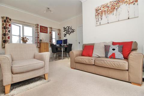 5 Breydon Way, Ipswich, IP3 9GA
