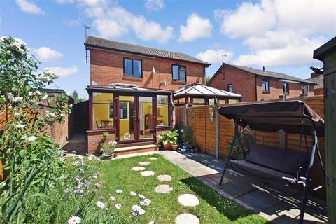 5 Coombe Close, Billingshurst, RH14 9NU