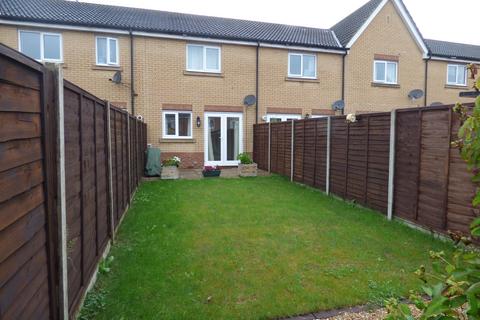 2 bedroom terraced house to rent, Beeston Court, Laindon, SS15