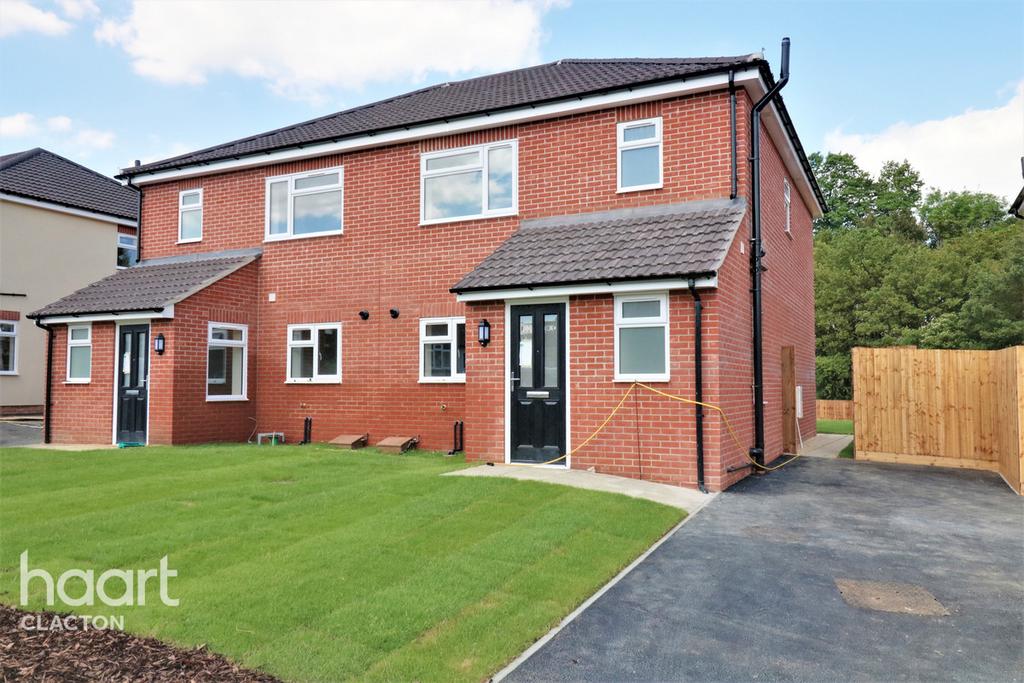 Elm Road, ClactononSea 3 bed semidetached house £300,000