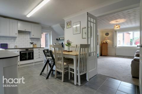 10 Andrew Goodall Close, Dereham, NR19 1SR