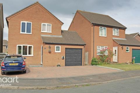 10 Andrew Goodall Close, Dereham, NR19 1SR