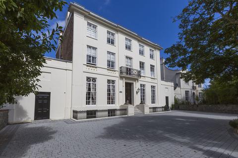 7 bedroom townhouse for sale, Les Gravees, St Peter Port, Guernsey, GY1