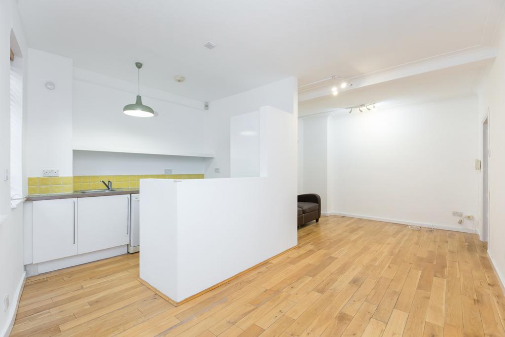 Kitchen/Reception