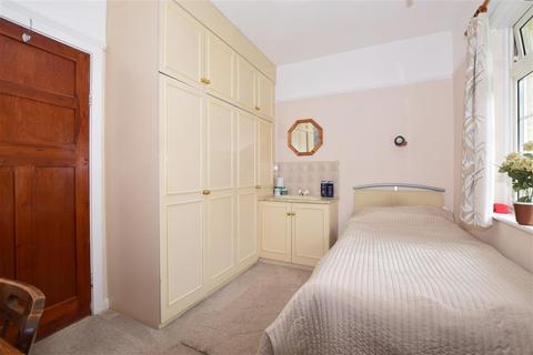 73 Purley Downs Road, South Croydon, CR2 0RG