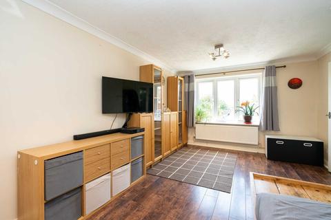 8 Burnet Close, Hemel Hempstead, HP3 9ES