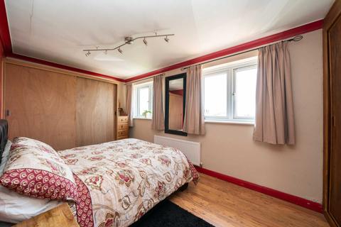 8 Burnet Close, Hemel Hempstead, HP3 9ES