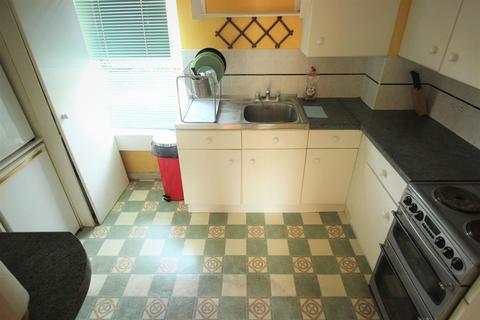 60 Glimpsing Green, Erith, DA18 4HD