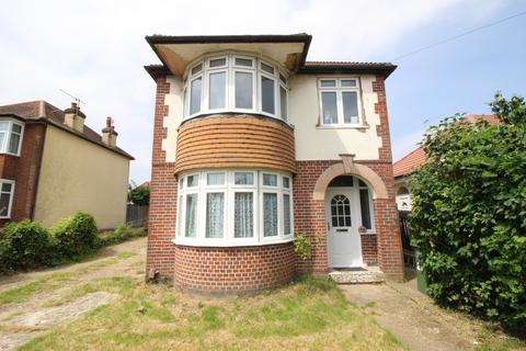 29 Boscombe Road, Worcester Park, KT4 8PJ