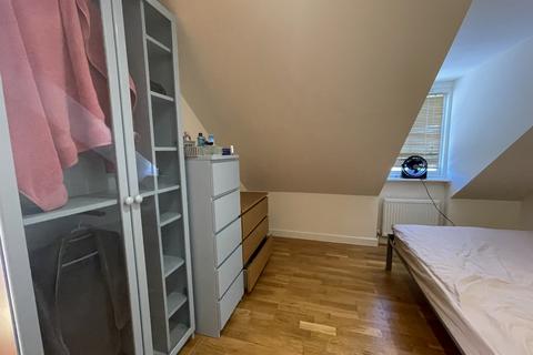 2 bedroom flat to rent, Milton Road, Cambridge, Cambridgeshire, CB4