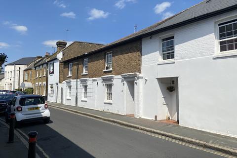 3 bedroom terraced house to rent, Park Road, Hampton Wick, Kingston upon Thames KT1