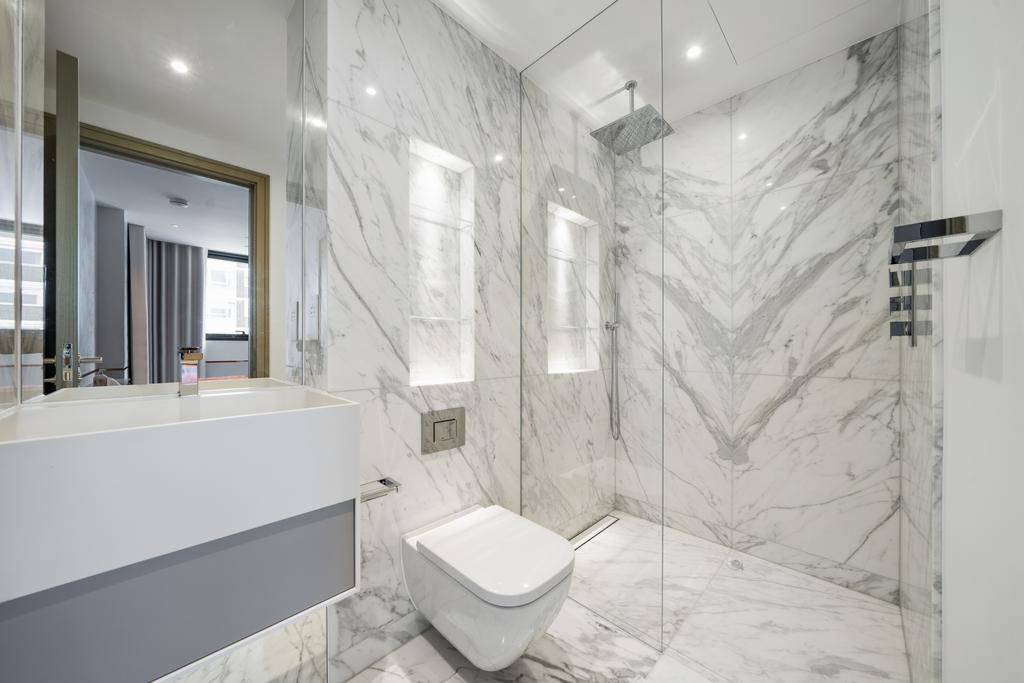 Principal Bathroom